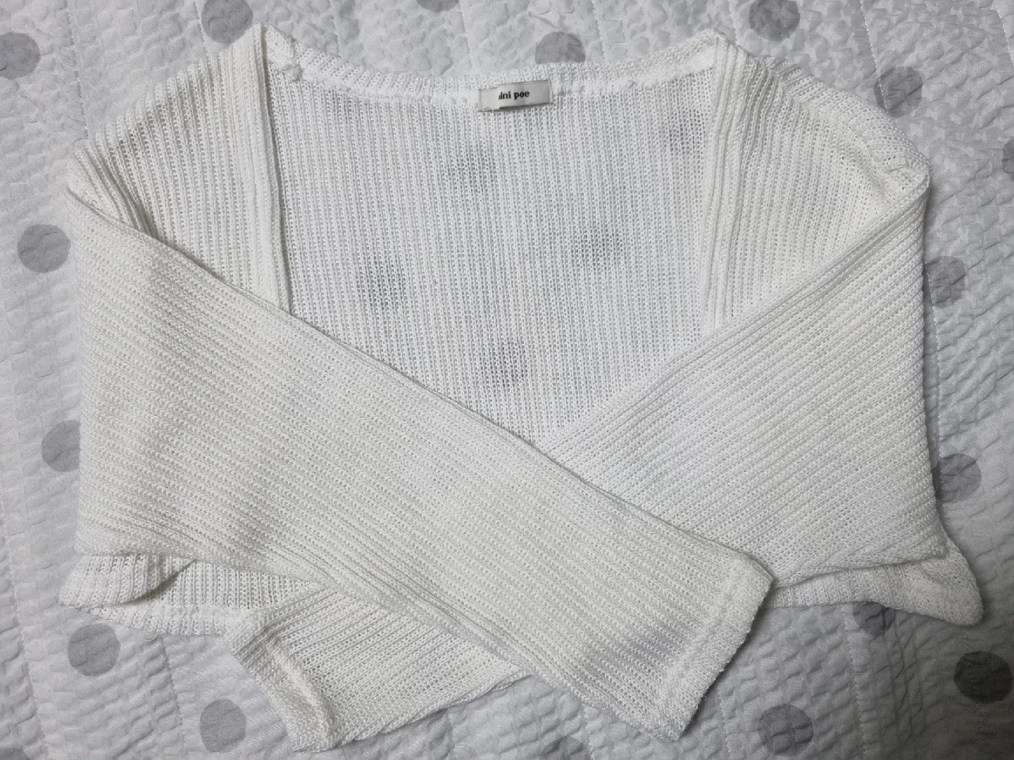 ani poe 화이트 크롭 가디건(새옷)  만원이상 사시면 나눔