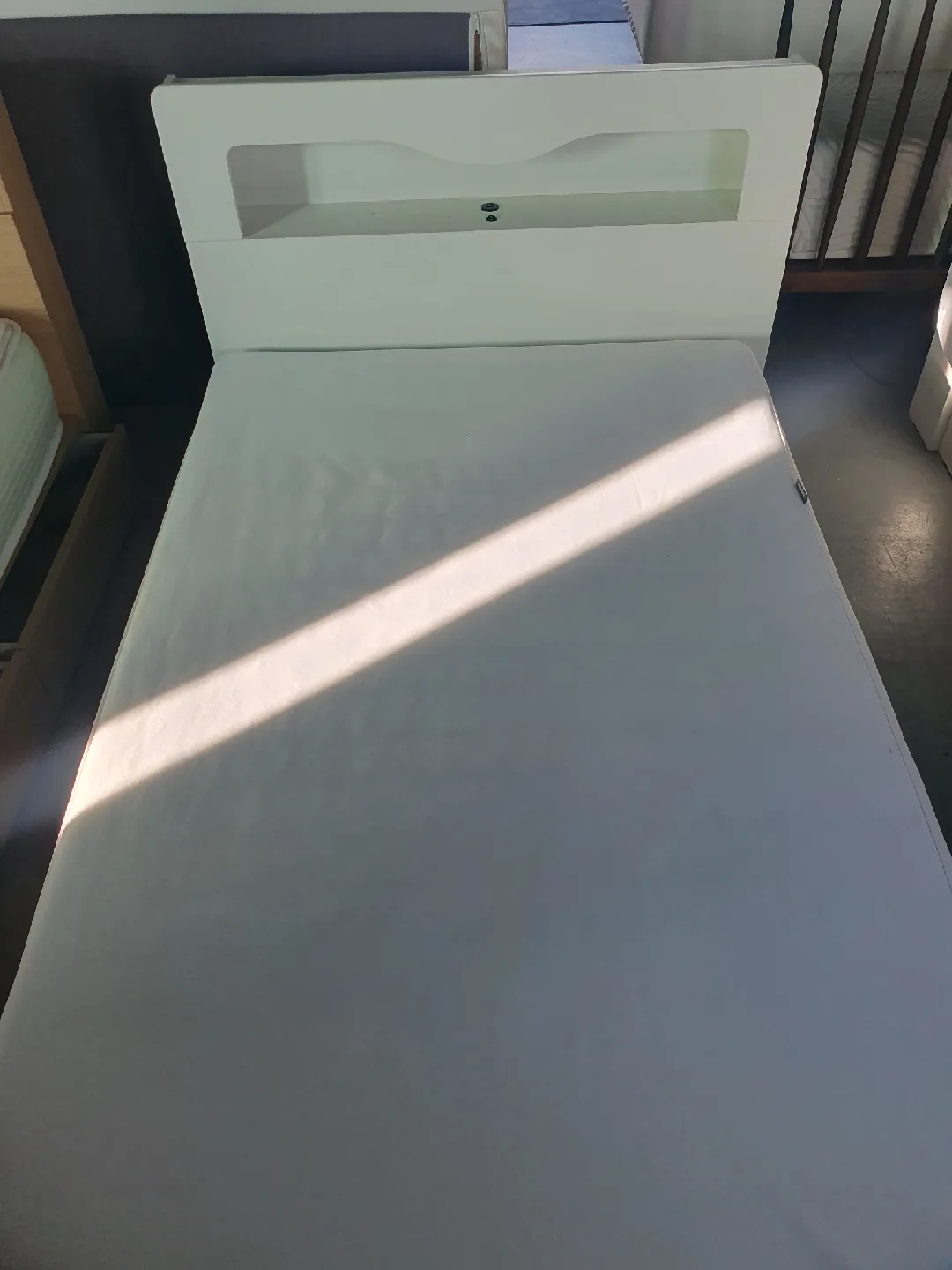 화이트 슈퍼싱글 침대세트 정리