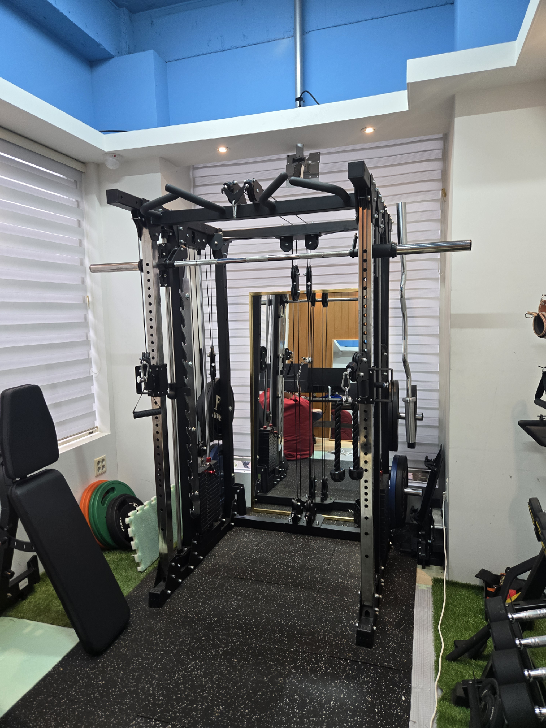 스미스 머신 벤치 프레스 (99) 사진