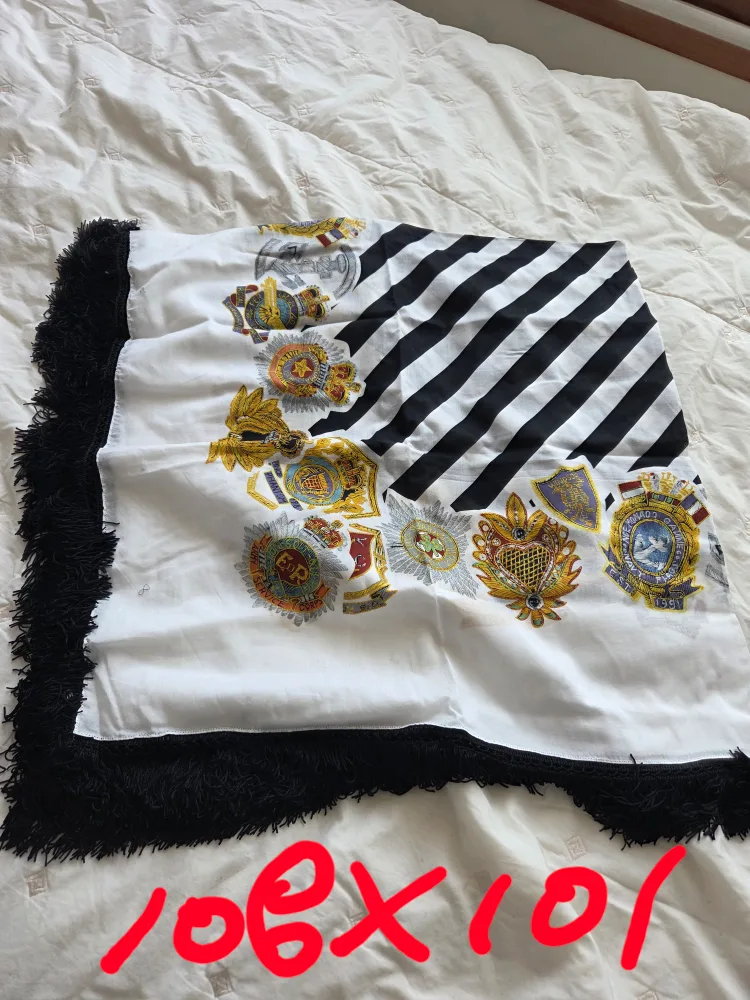 😀이세탄 프린트 수술스카프 108x101cm(미사용새상품ㆍ최종가격) 🥕