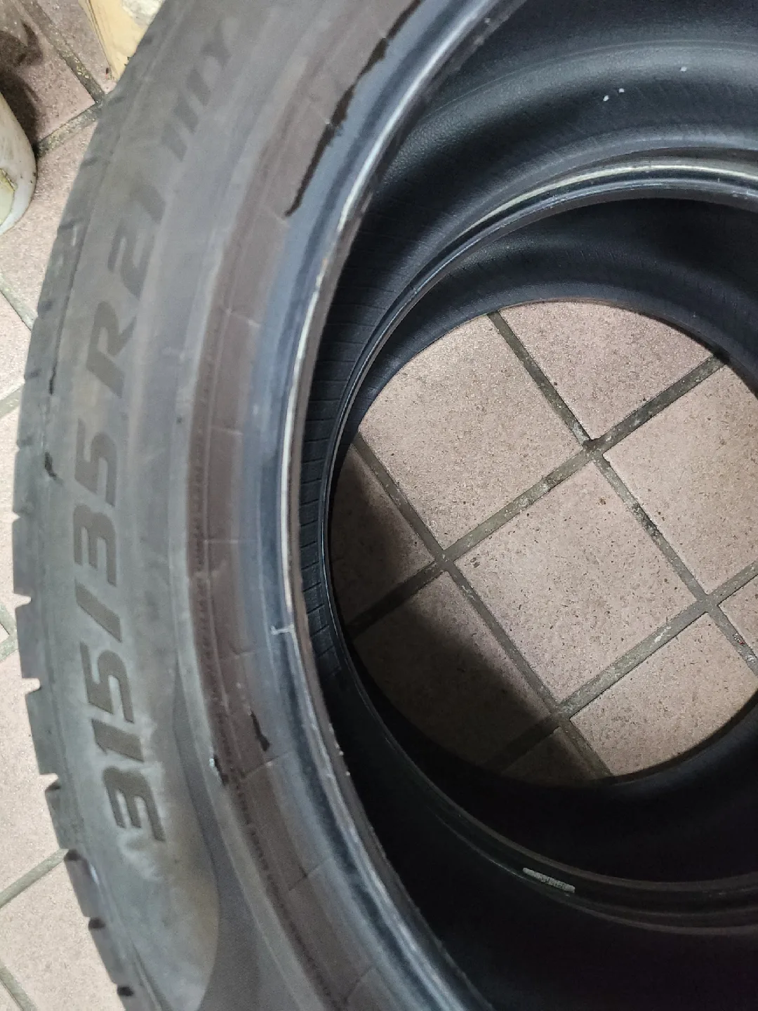 피렐리 중고 타이어 315/35R21, 275/40R21