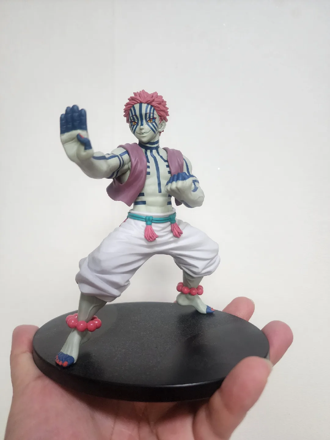 귀멸의 칼날 아카자 피규어 중고.박스없음.