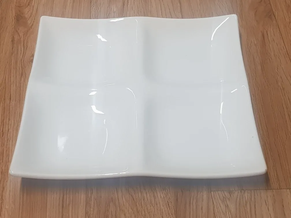 화이트 4구 나눔접시 중고
