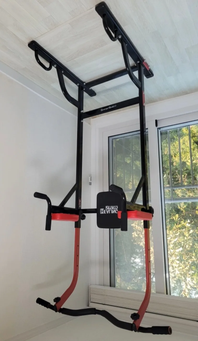 가정용 턱걸이이 구매후  2개월 밖에 안됐어요 상태 좋고  튼튼합니다  새거같은 중고입니다
