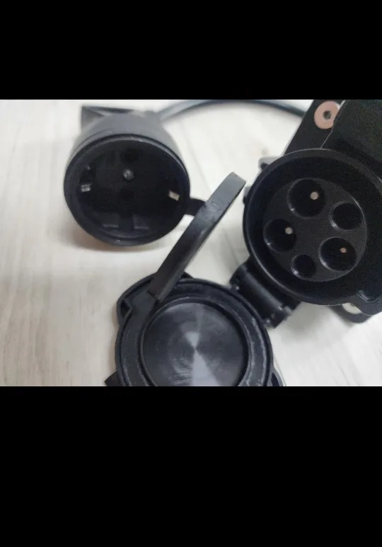 전기충전소 전동킥보드 전기자전거 전기오토바이 트위지 5핀완속 젠더 팝니다