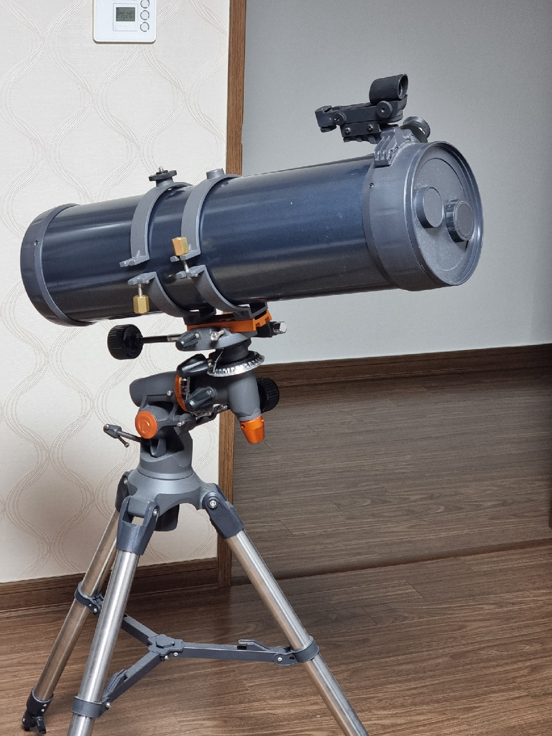 셀레스트론 AstroMaster 130EQ 천체망원경