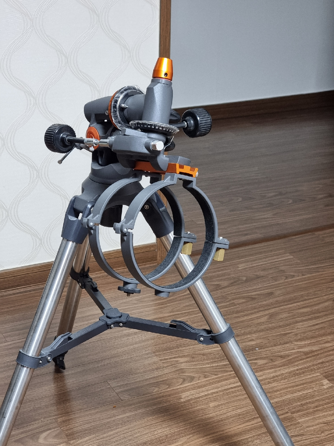 셀레스트론 AstroMaster 130EQ 천체망원경