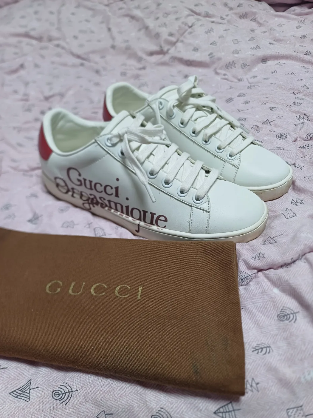 구찌 Orgasmigue 스니커즈 39사이즈 250