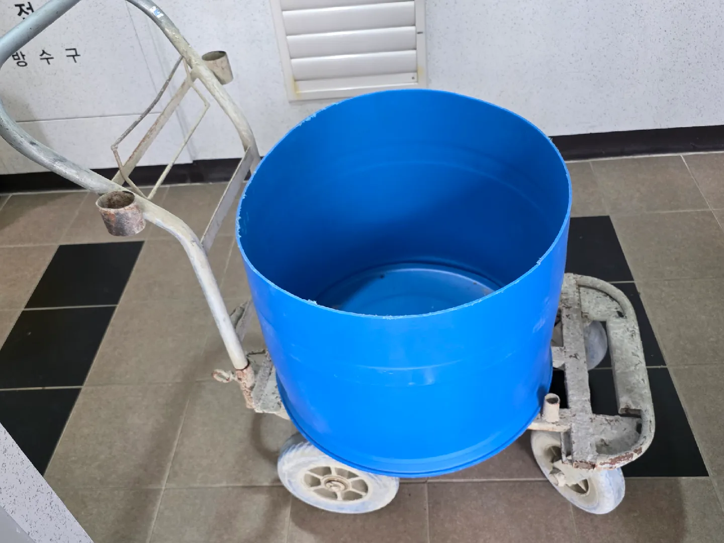 타일 떠발이 연장 팝니다(중고, 상태양호)