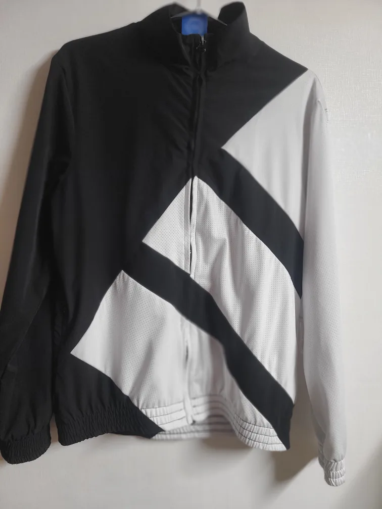 아디다스 바람막이 (블랙반~화이트반~ )M