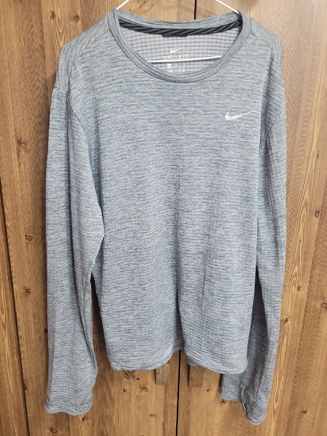 나이키 드라이핏 긴팔 티셔츠 L