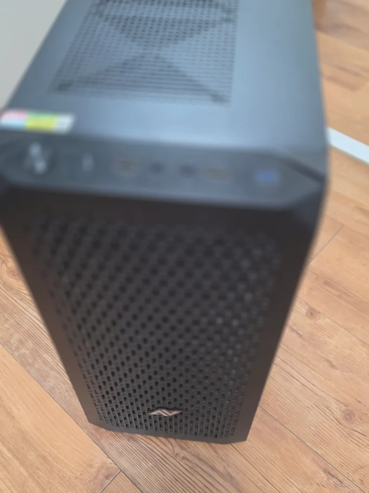 중고 게이밍PC (GTX 1650) 팝니다.(내용 참고필수)