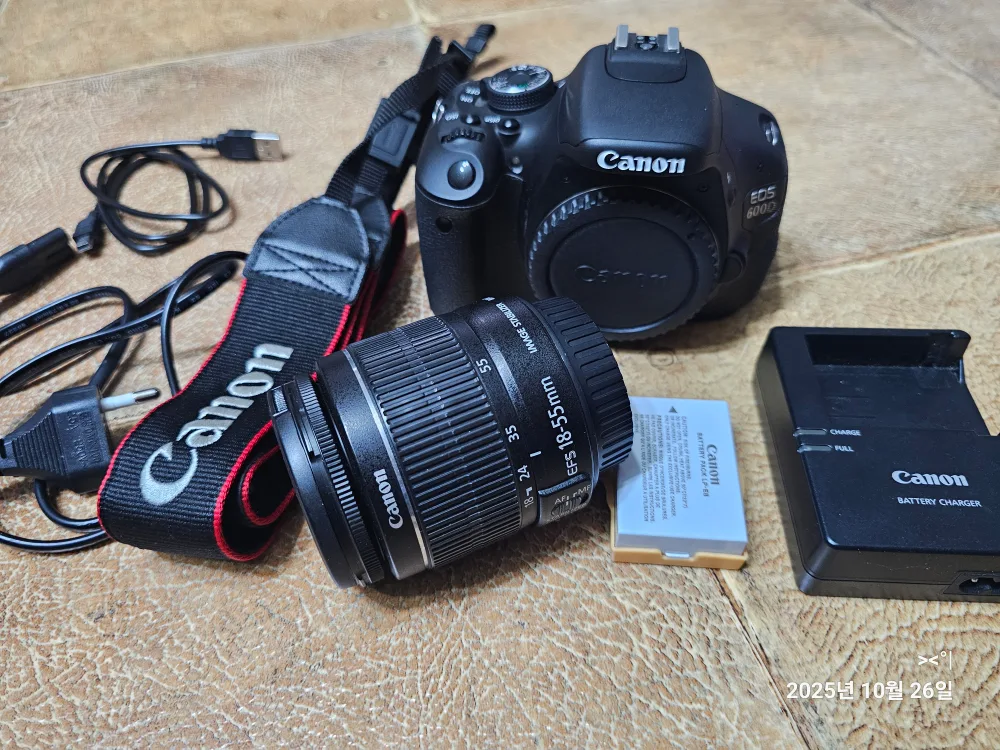 캐논 EOS 600D 카메라