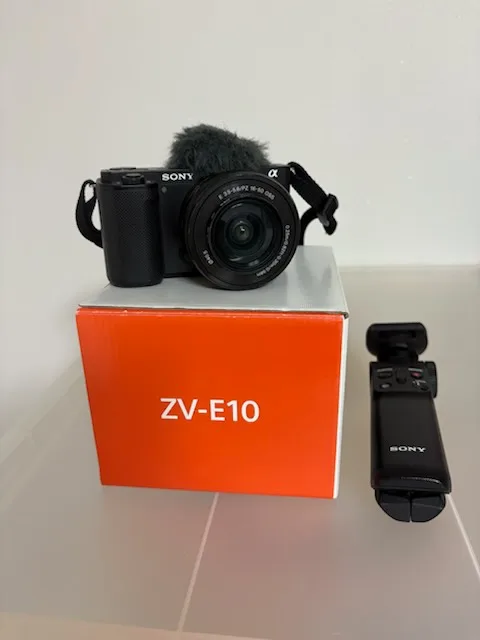 소니 미러리스 카메라+소니 무선 슈팅 그립