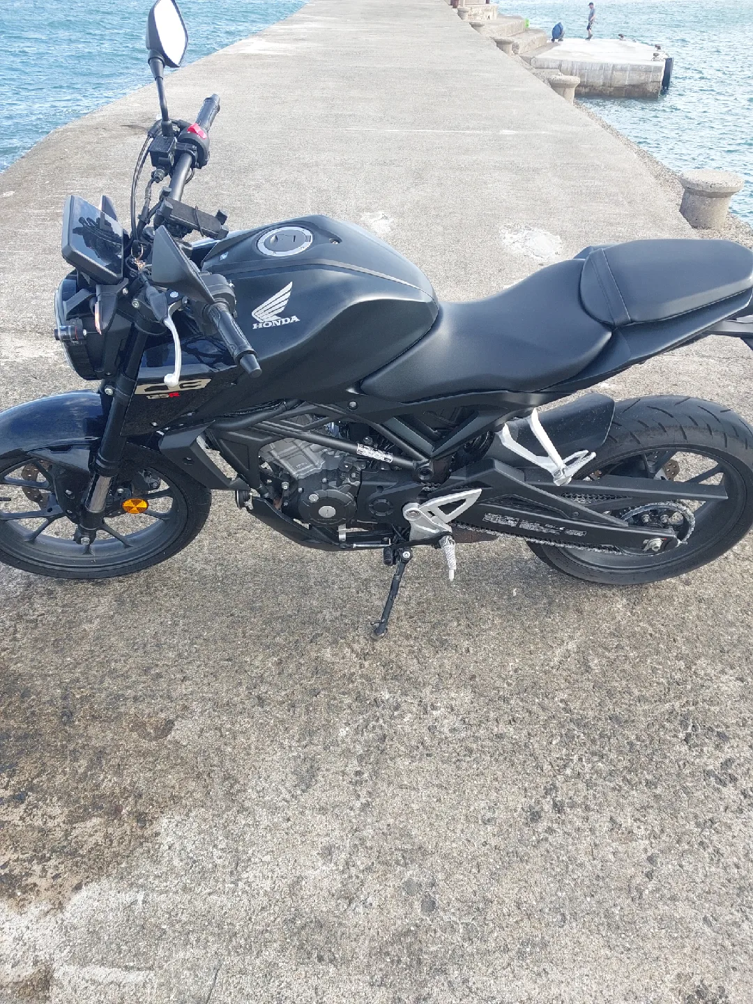 24년식 혼다 CB125R 블랙 오토바이