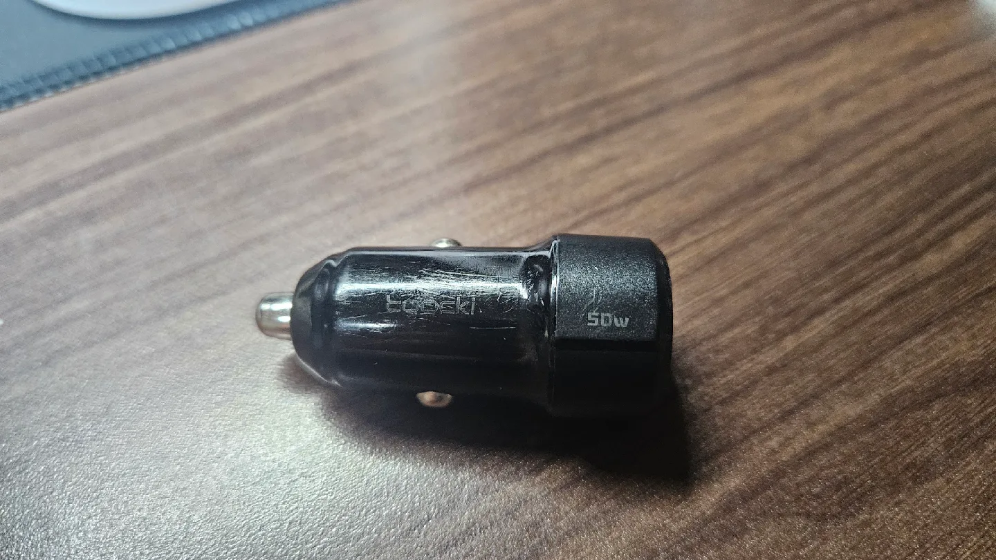 Tooki 차량용 핸드폰 충전기 중고