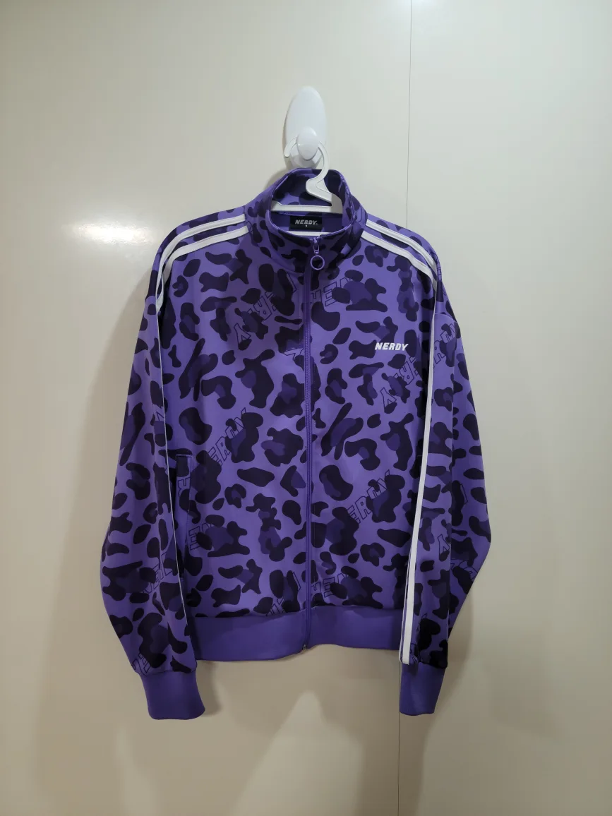 널디 이영지 콜라보 레오파트 트랙탑 보라색