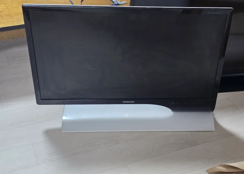 삼성 27인치 LED TV 겸 모니터(LT27B750)