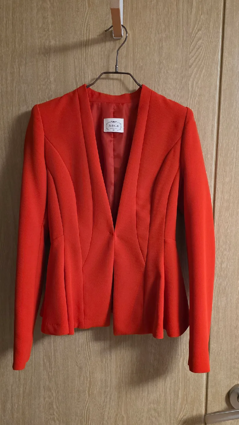 이쁜 다홍색 여성 자켓+스커트 세트 사이즈 S