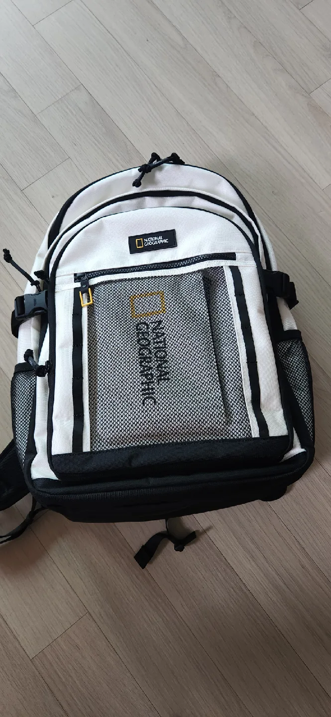 미사용, 100% 새 것, 중고등용 내셔널지오그래픽 백팩 흰색