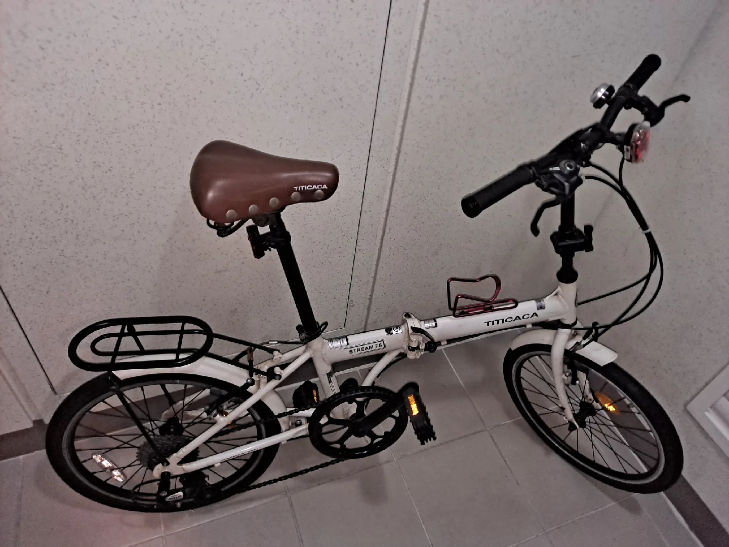 티티카카 스트림 F8 중고