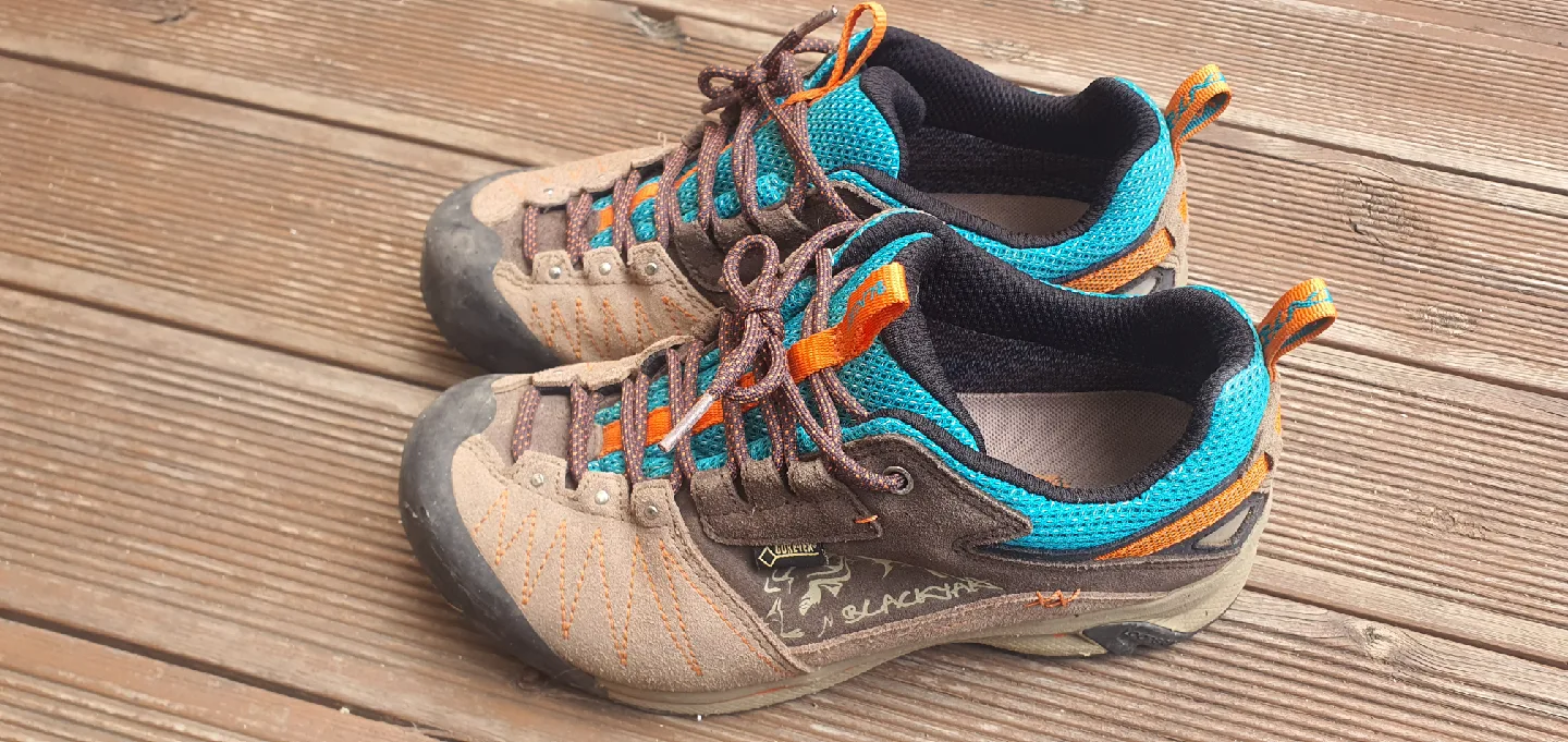 블랙야크 고어텍스 릿지화 등산화 245팝니다