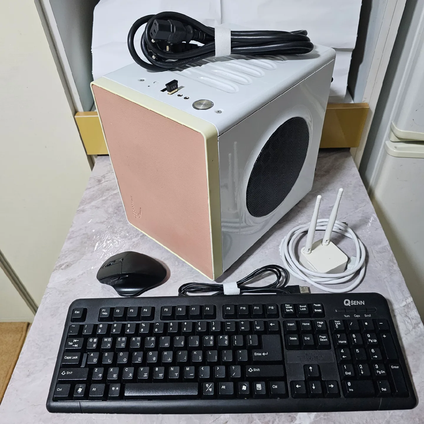 중고 게이밍 본체 팝니다.