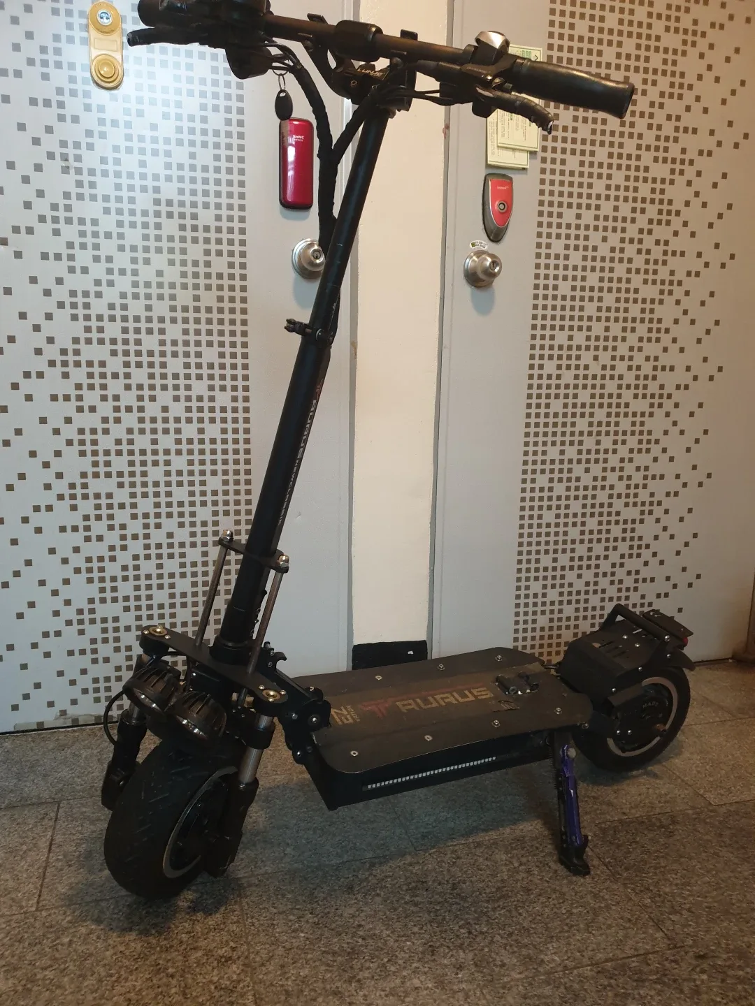 타우러스 뉴클래식 + 서비스 (정비필)