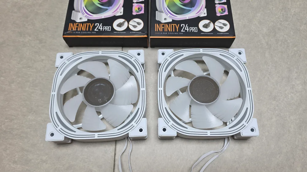 다크플래쉬 국내 미판매 INFINITY 24 PRO 쿨링팬 (미개봉2, 중고2개)