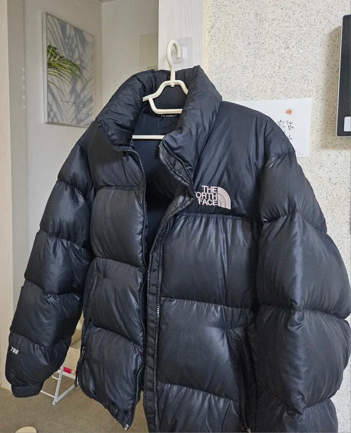 노스페이스 눕시 700 패딩 블랙 90