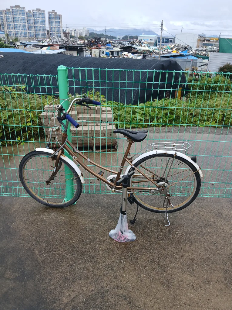 중고 자전거+열쇠+펌프 드려요~