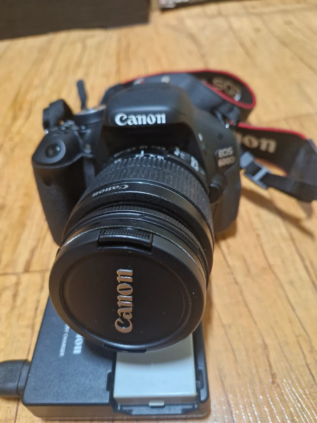 캐논 EOS 600D 카메라