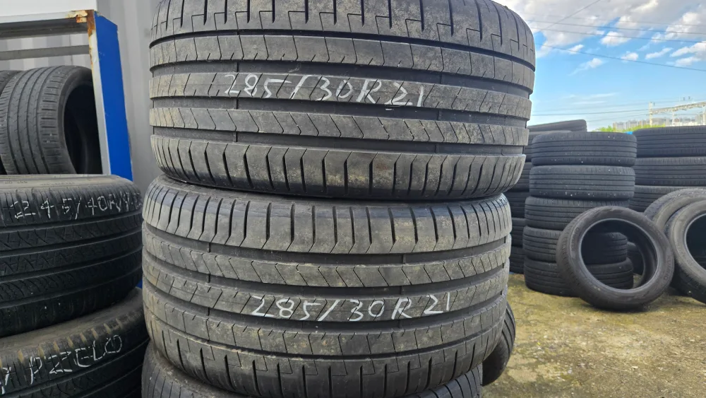 중고 타이어 285 30 21 피렐리 P Zero NCS
