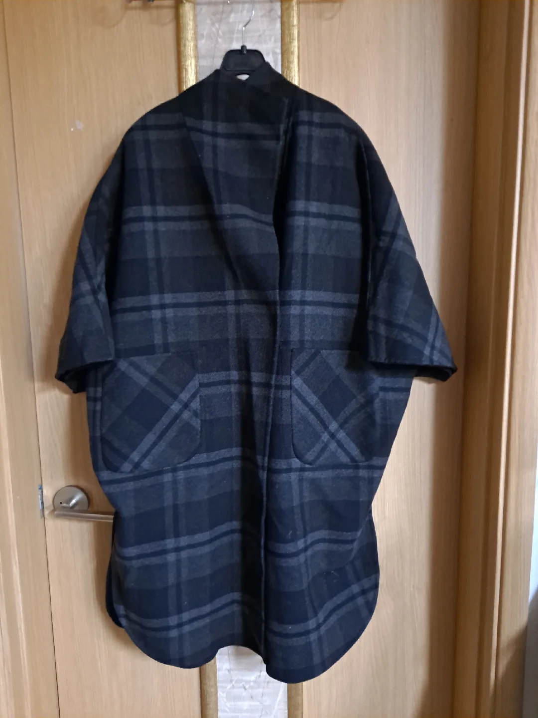 BORGOSESIA 체크 코트