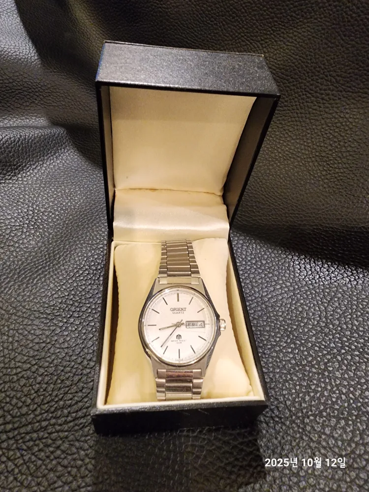 오리엔트 쿼츠 빈티지 시계