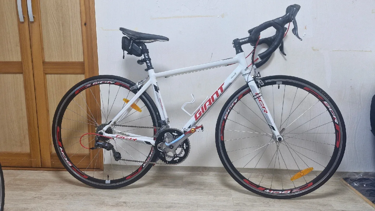 (가격제안가능) 중고로드 자이언트 SCR2  클라리스구동계 최근 수리 및 교체품