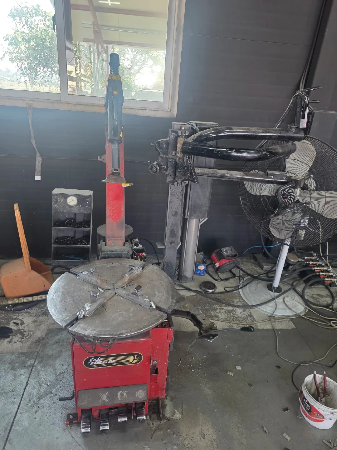 존빈 타이어 탈착기 중고 팝니다