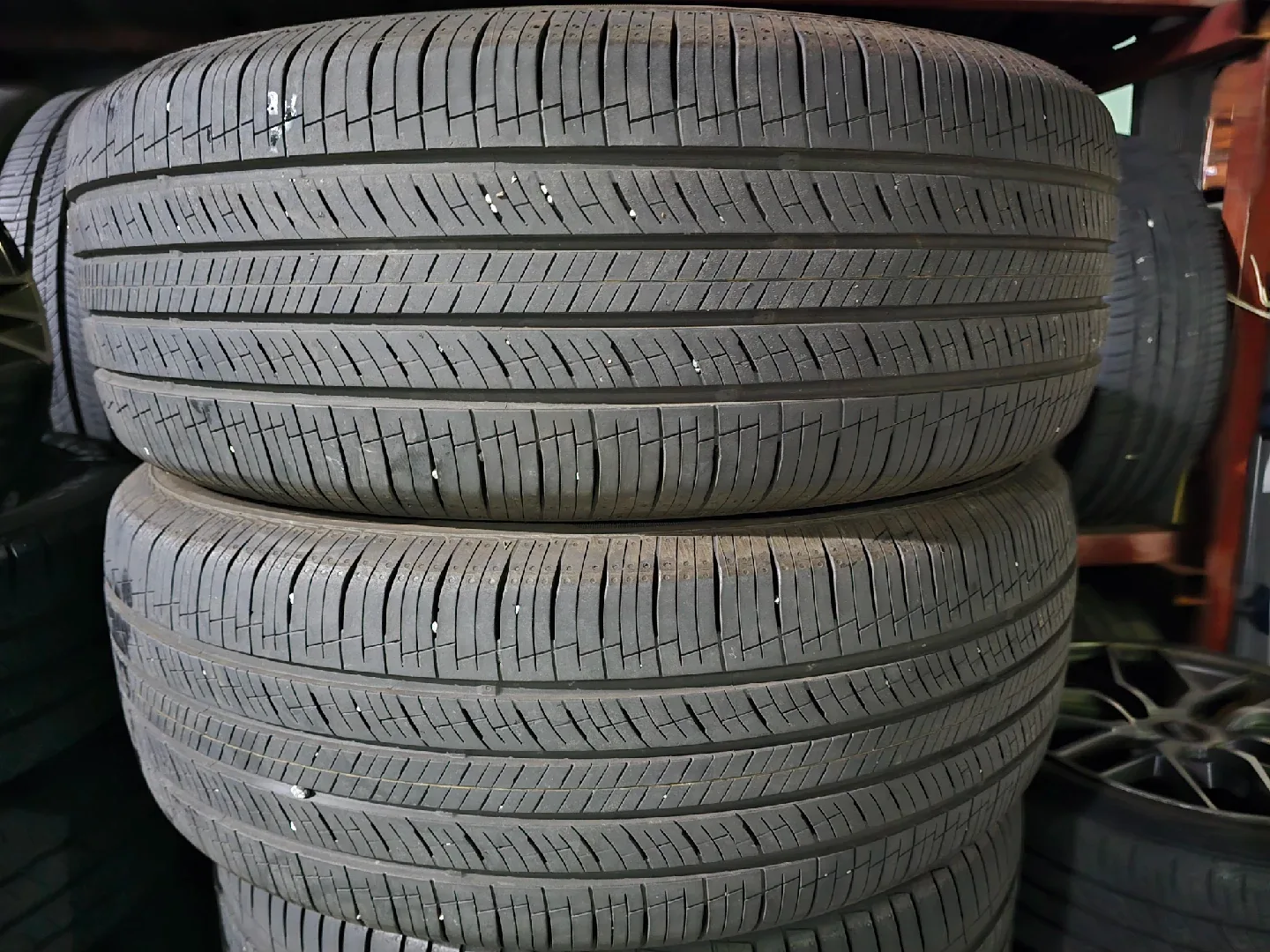 235 65 17 상태좋은중고타이어