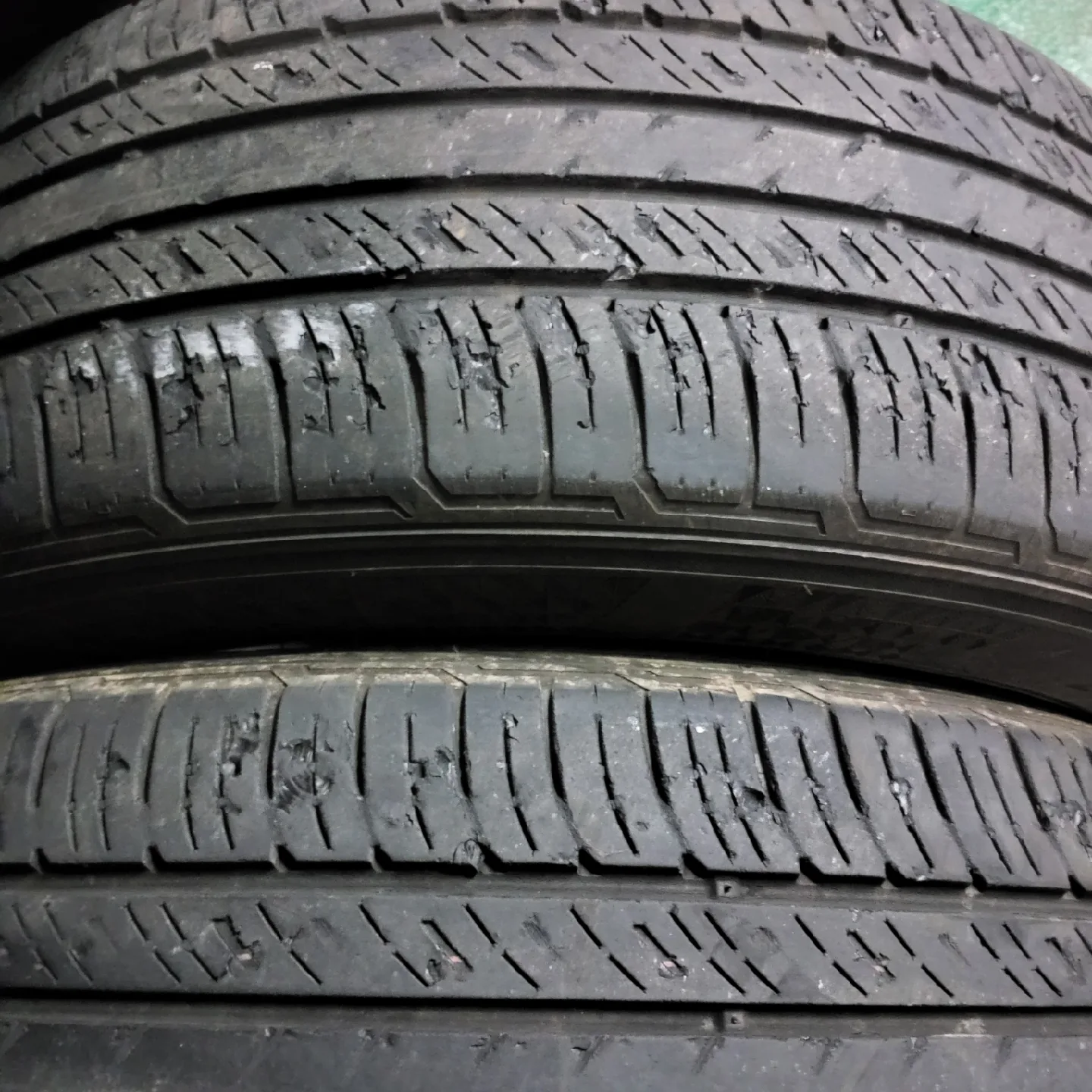 235/60/18 중고타이어