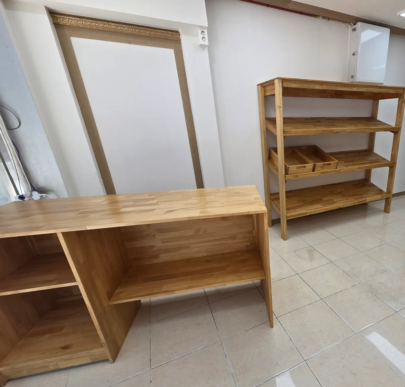 (금액인하)신품급원목 진열대 및 중고 냉장냉동고