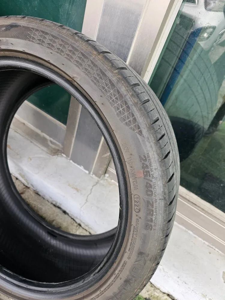 금호타이어 245/40ZR18 중고