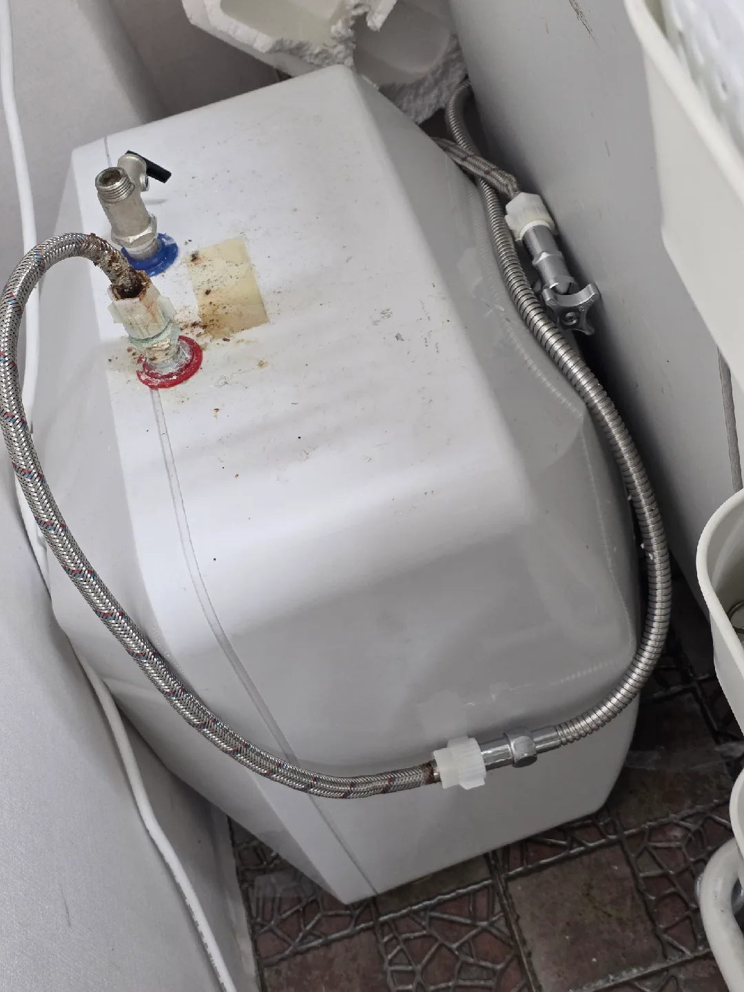 중고 전기 온수기 30리터