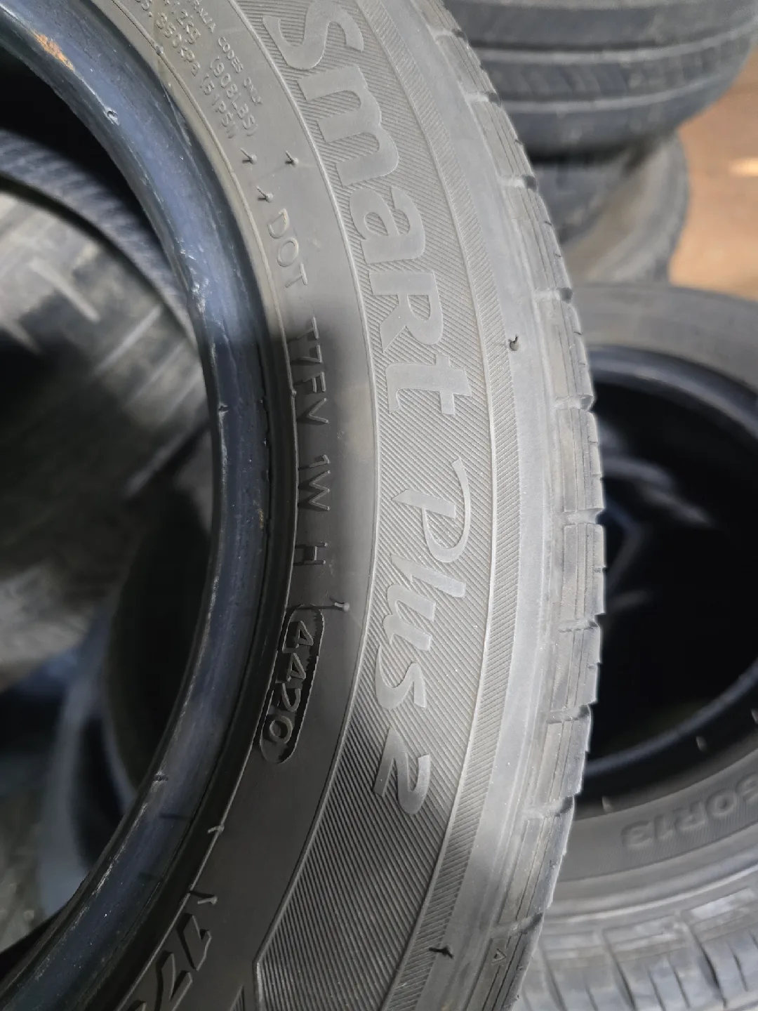 한국Smart Plus 2 중고 타이어 2개 175 70 13