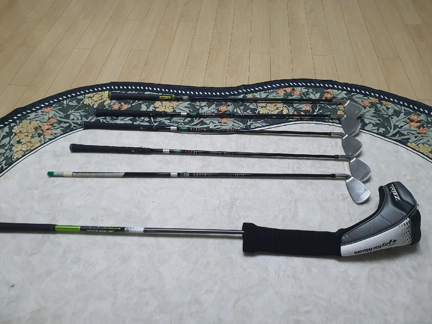 중고 연습용 골프채 ( 테일러메이드 BRZ 드라이버, G ARK 아이언 등)