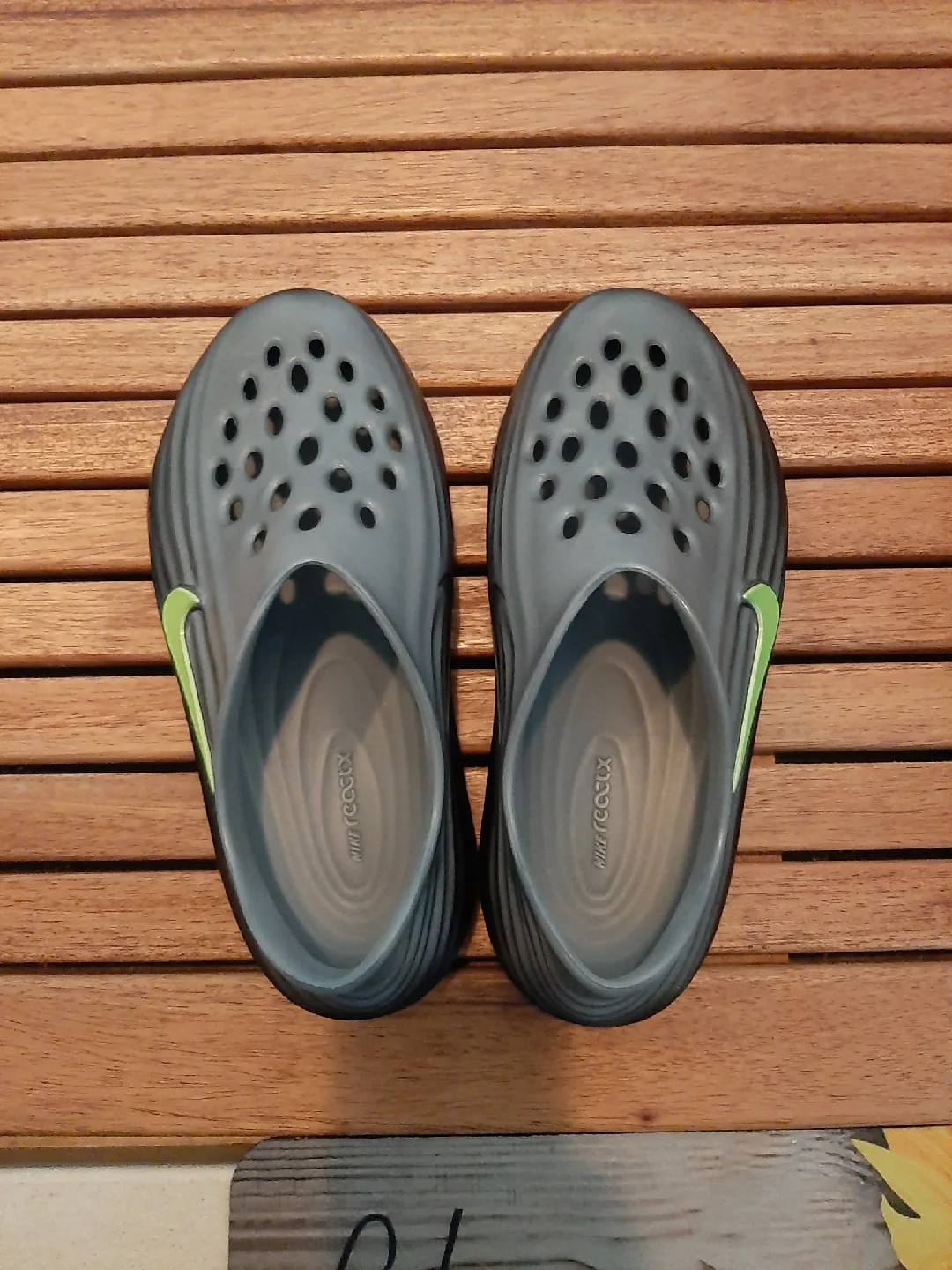 나이키리엑트X 팔아요(260사이즈)