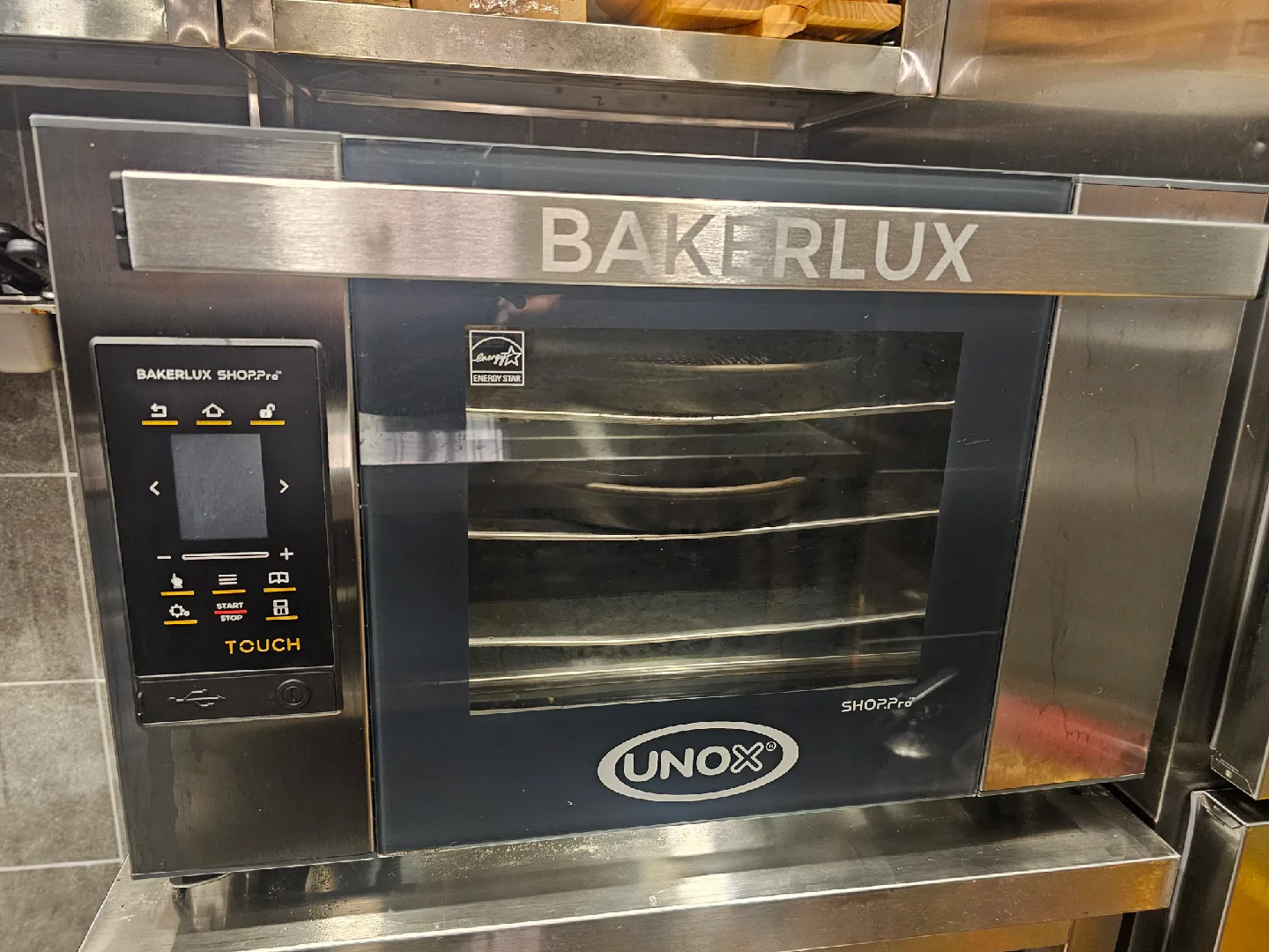 우녹스 베이커룩스 샵프로 터치 오븐(중고)