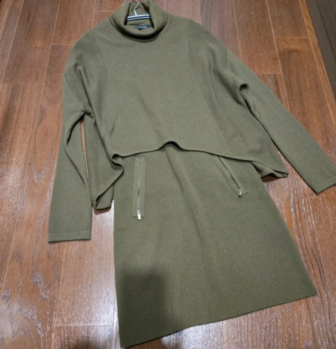 보브 슬리브리스 터틀넥 미니 원피스 세트