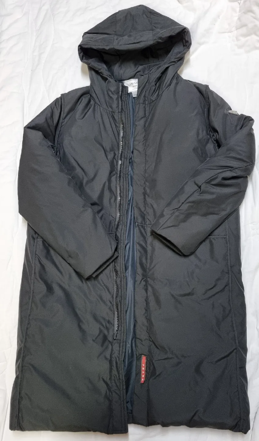 PRADA 프라다 삼각로고 롱 패딩 코트 블랙 100(남ㆍ녀 공용 가능)