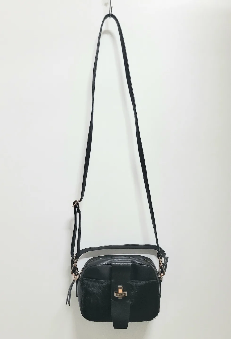 아르카디아 송치 미니크로스백