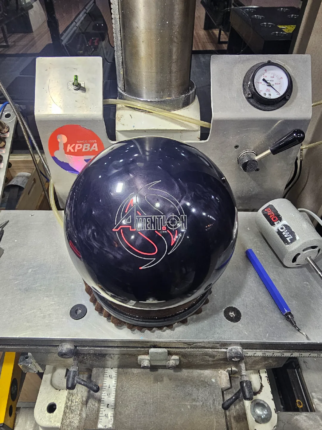 📌중고볼링공 어텐션블랙펄 15파운드📌지공포함